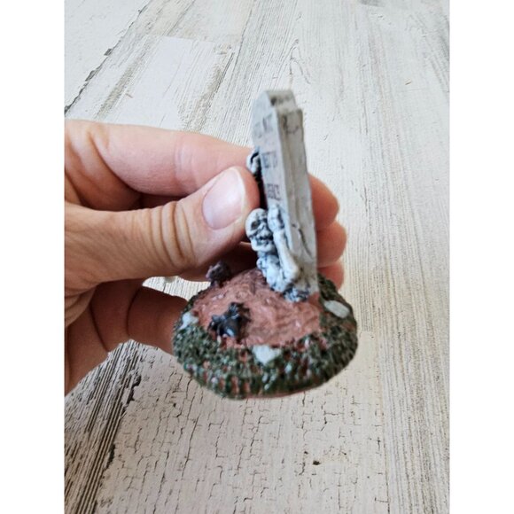 Lemax‎ skeleton tombstone will not rest in peace Halloween decor accessory rat - Picture 3 of 7